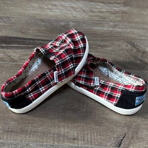 TOMS Toddler Red and Black Plaid shoes Size 9